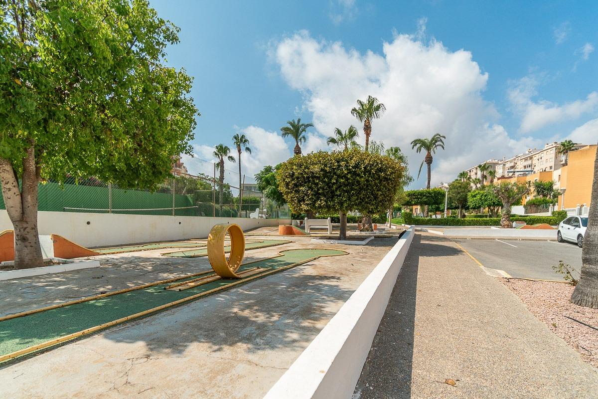 LUMINOSO ATICO DUPLEX CON SOLARIUM Y PARKING PRIVADO EN TORR - foto 11