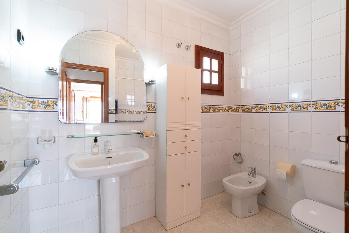 LUMINOSO ATICO DUPLEX CON SOLARIUM Y PARKING PRIVADO EN TORR - foto 23
