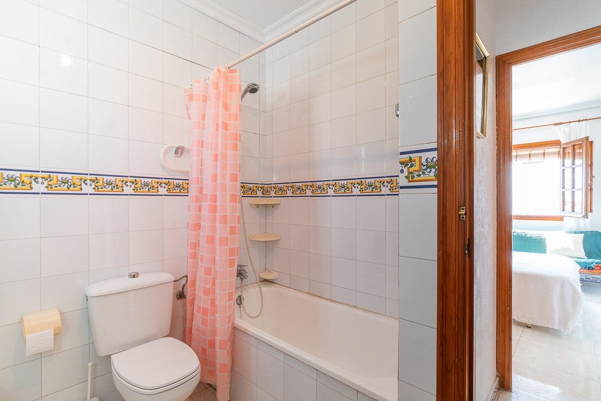 LUMINOSO ATICO DUPLEX CON SOLARIUM Y PARKING PRIVADO EN TORR - foto 25