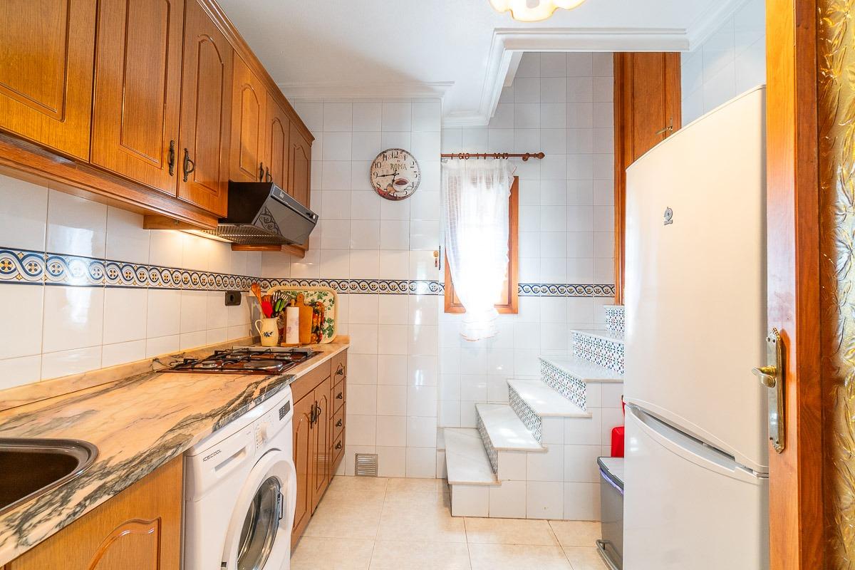 LUMINOSO ATICO DUPLEX CON SOLARIUM Y PARKING PRIVADO EN TORR - foto 29