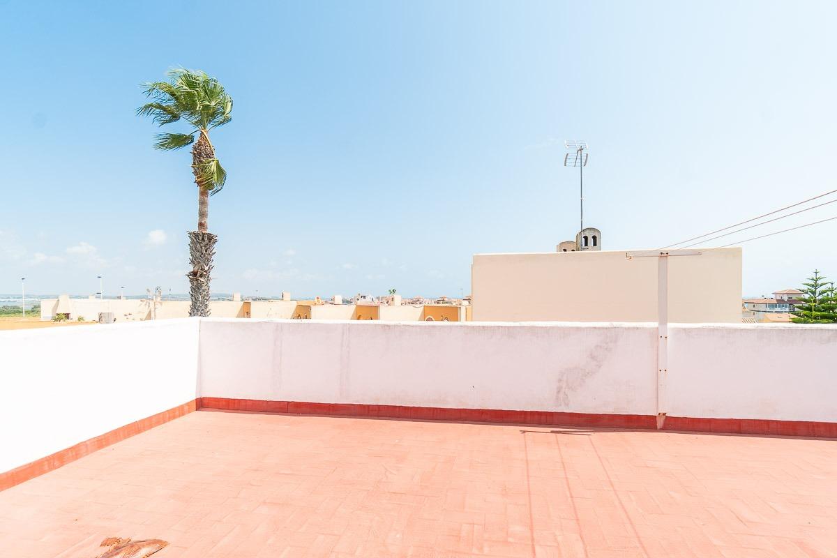 LUMINOSO ATICO DUPLEX CON SOLARIUM Y PARKING PRIVADO EN TORR - foto 33