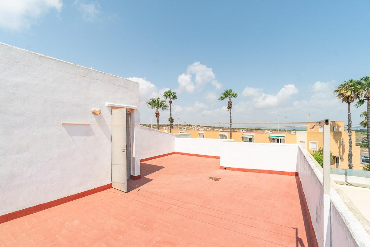 LUMINOSO ATICO DUPLEX CON SOLARIUM Y PARKING PRIVADO EN TORR - foto 37