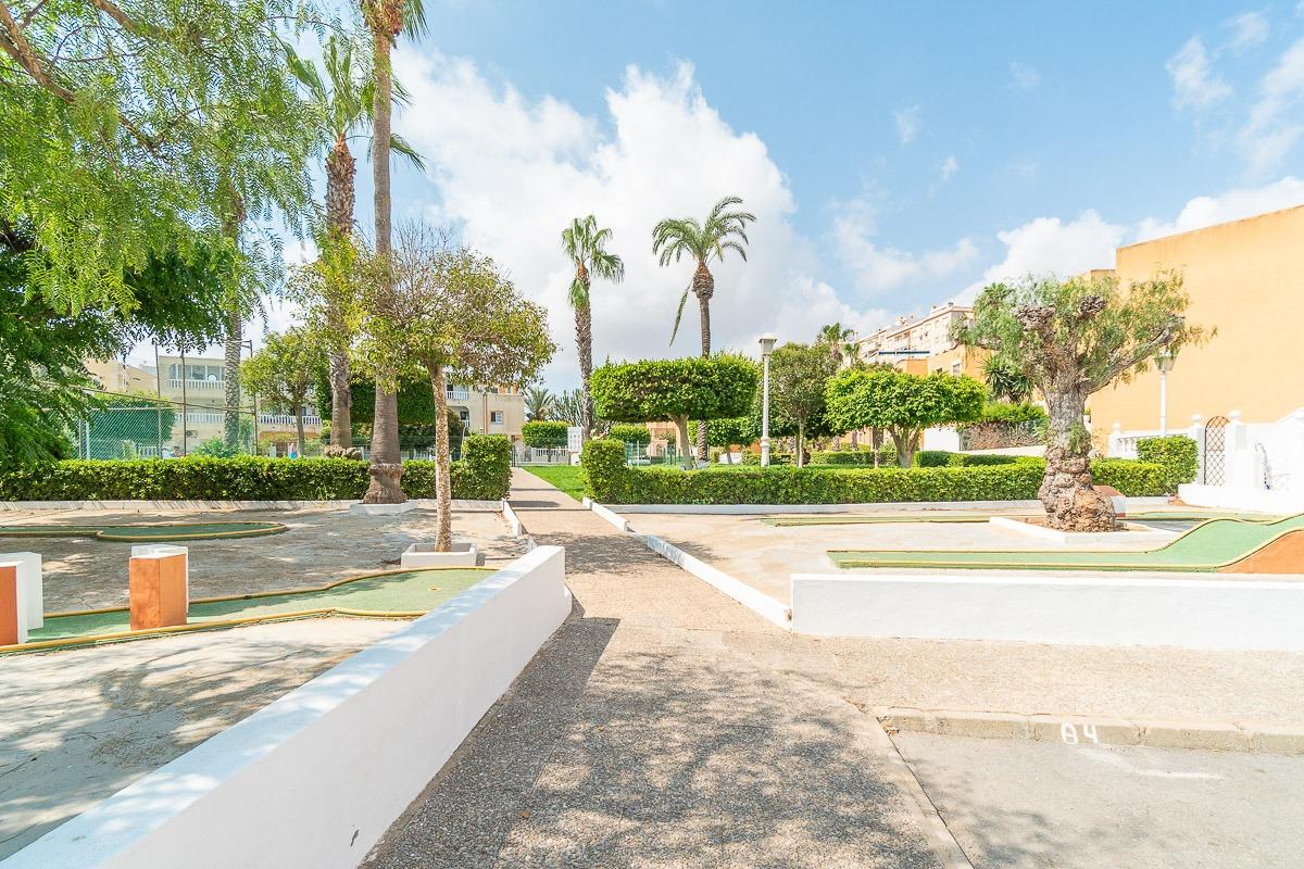 LUMINOSO ATICO DUPLEX CON SOLARIUM Y PARKING PRIVADO EN TORR - foto 9
