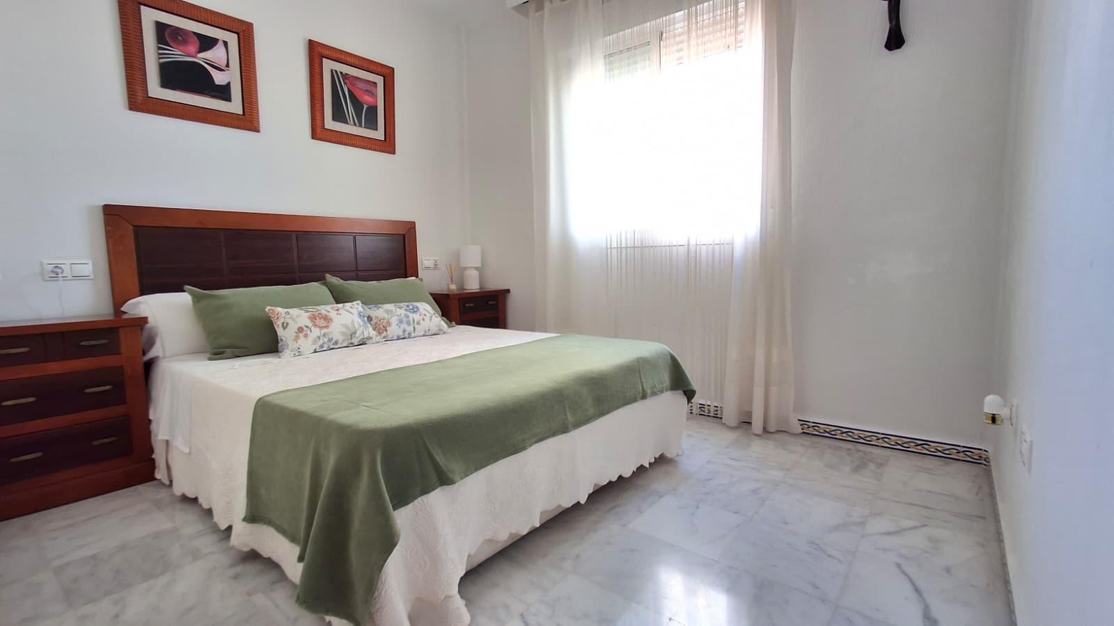 Apartamento en Torrevieja a solo 100 metros de la Playa de L - foto 18