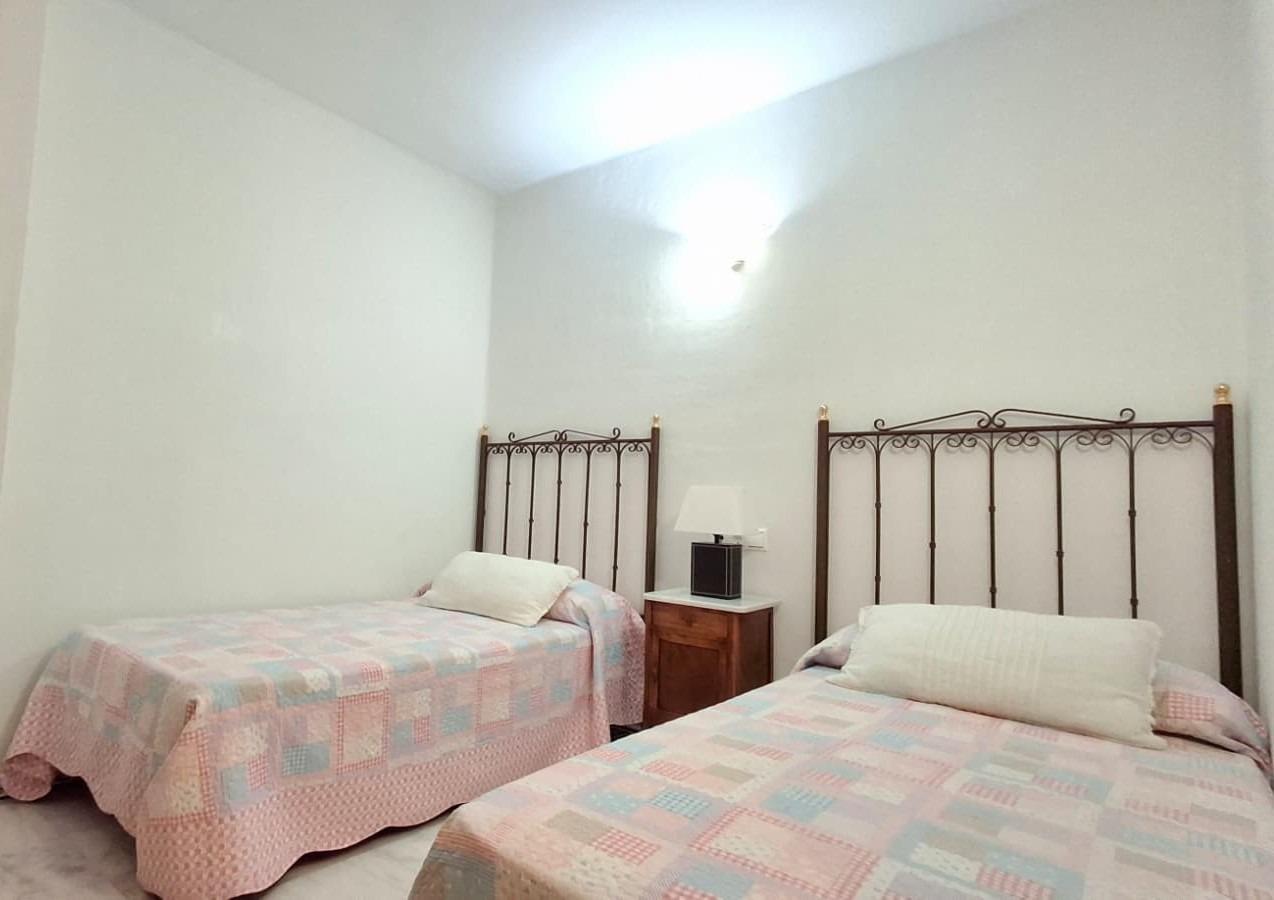 Apartamento en Torrevieja a solo 100 metros de la Playa de L - foto 21