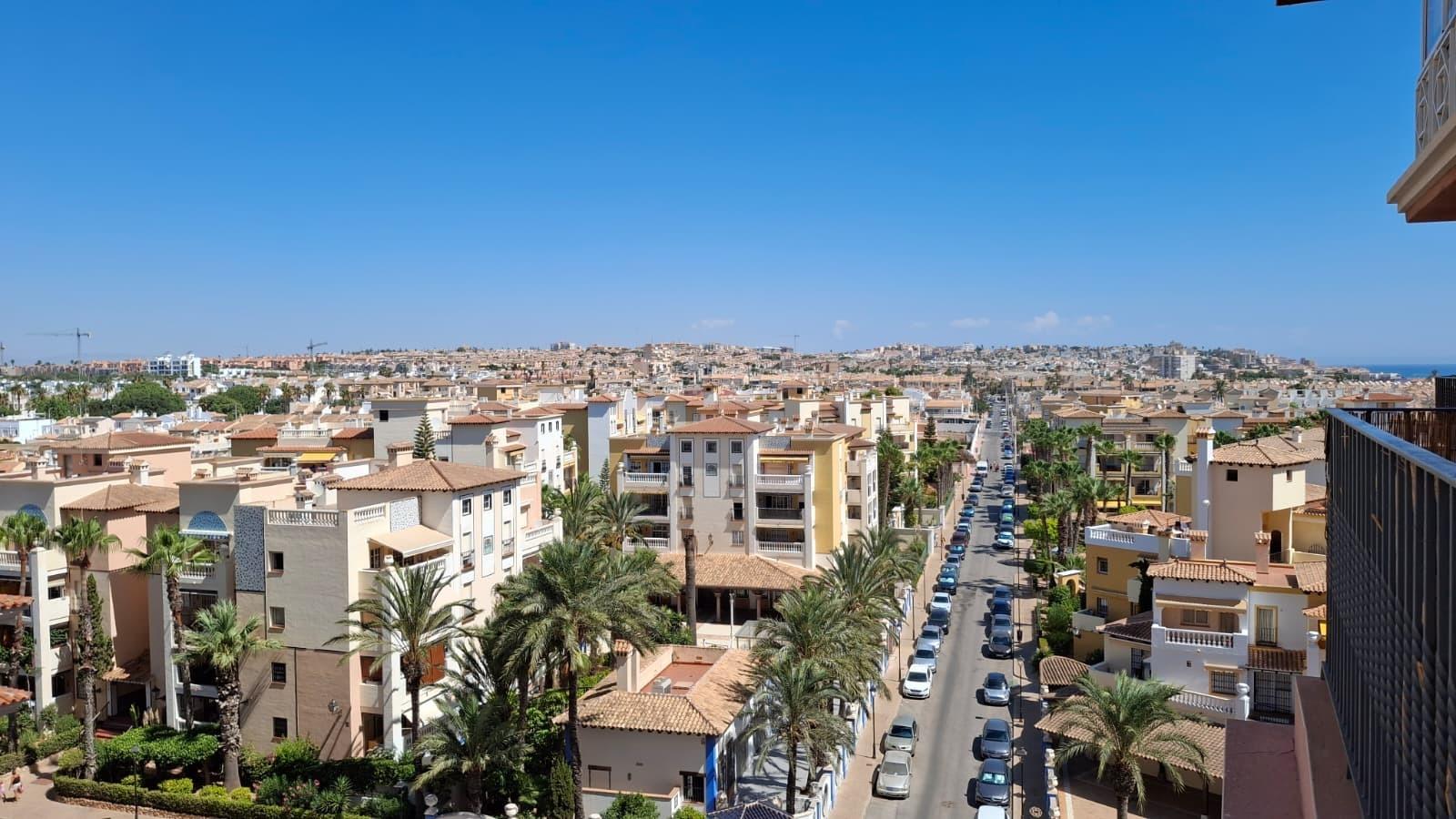 Apartamento en Torrevieja a solo 100 metros de la Playa de L - foto 24