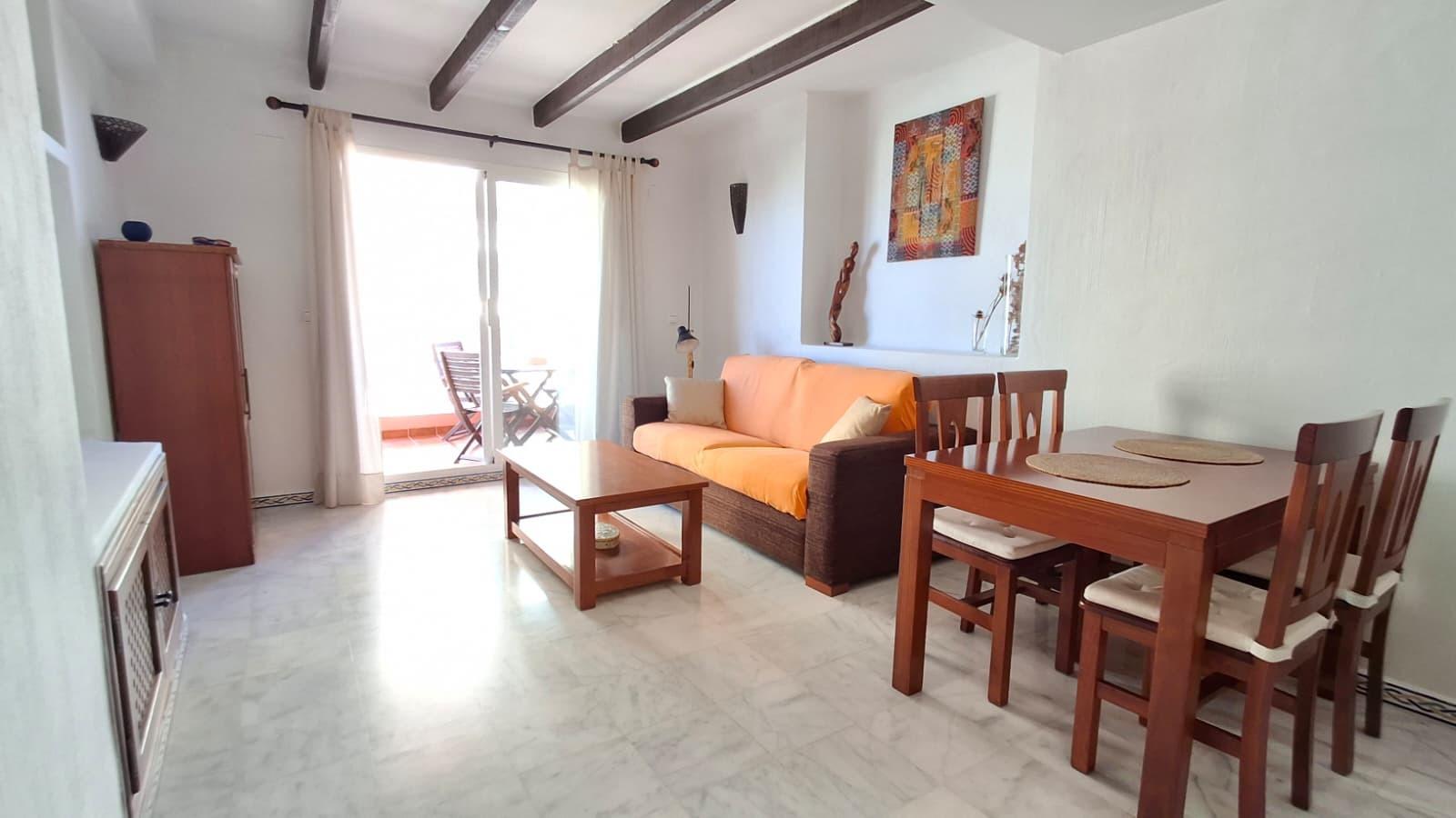 Apartamento en Torrevieja a solo 100 metros de la Playa de L - foto 4