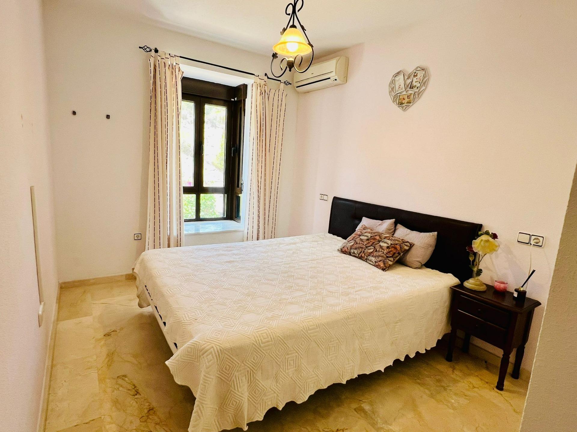 APARTAMENTO DE 2 DORMITORIOS 2 BAÑOS +GARAJE Y TRASTERO  EN  - foto 13