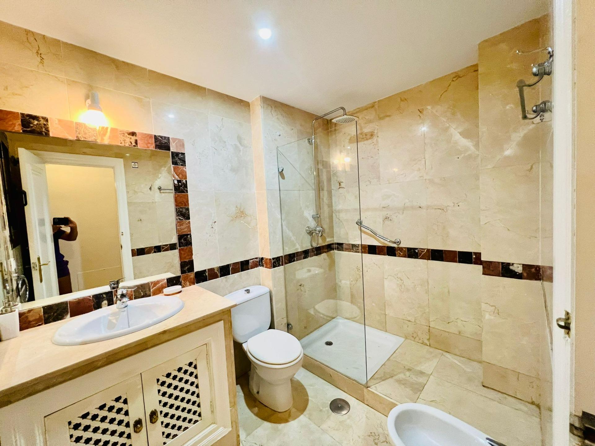 APARTAMENTO DE 2 DORMITORIOS 2 BAÑOS +GARAJE Y TRASTERO  EN  - foto 20