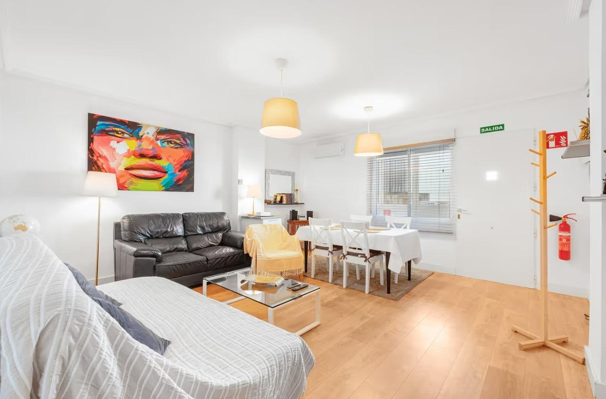 Apartamento de 3 dormitorios 2 baños, garaje, se alquila por - foto 5