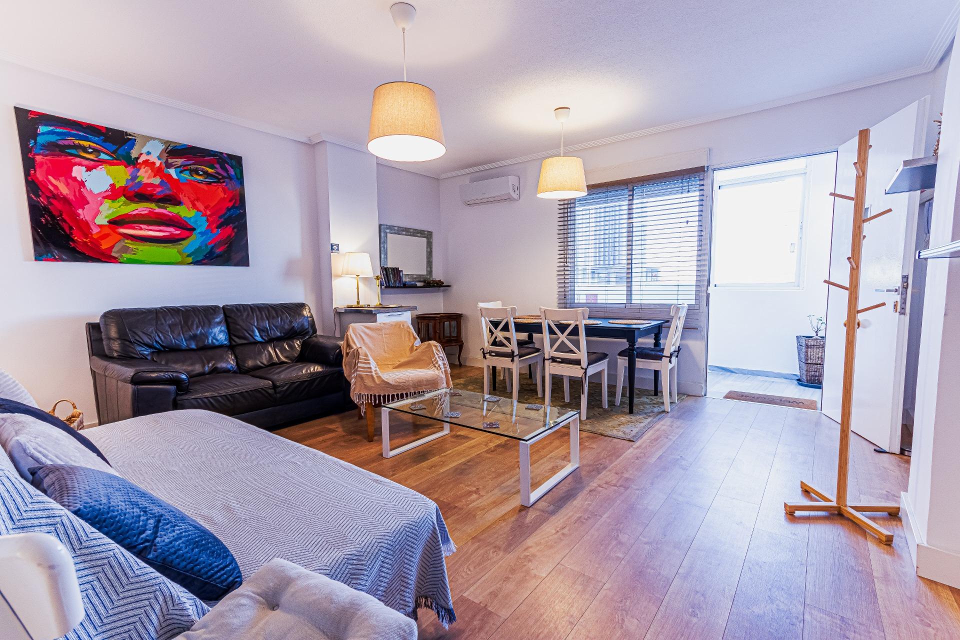 Apartamento de 3 dormitorios 2 baños, garaje, se alquila por - foto 7