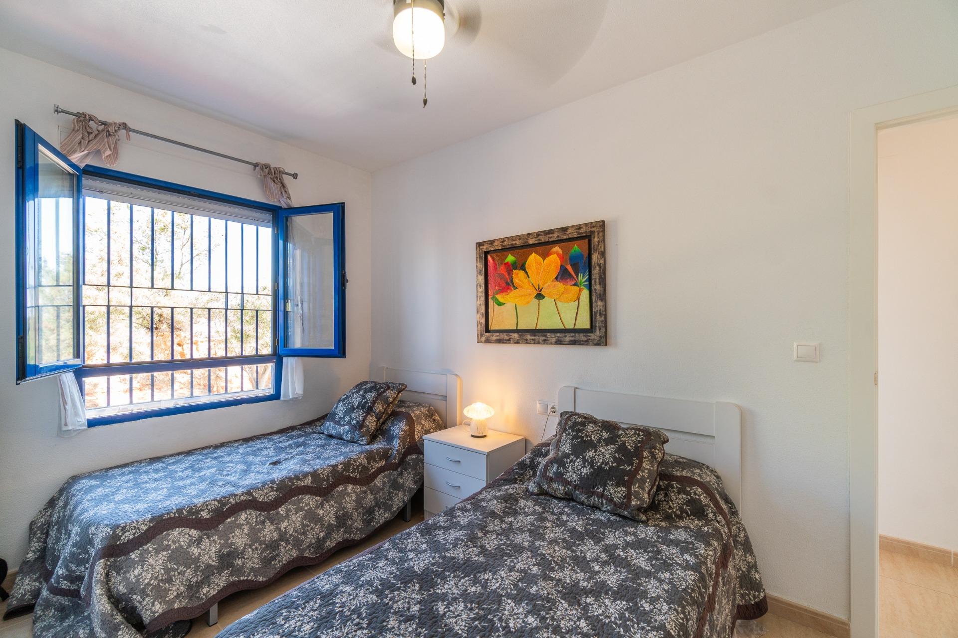 Apartamento con vistas al mar en Altos de Campoamor (Orihuel - foto 14