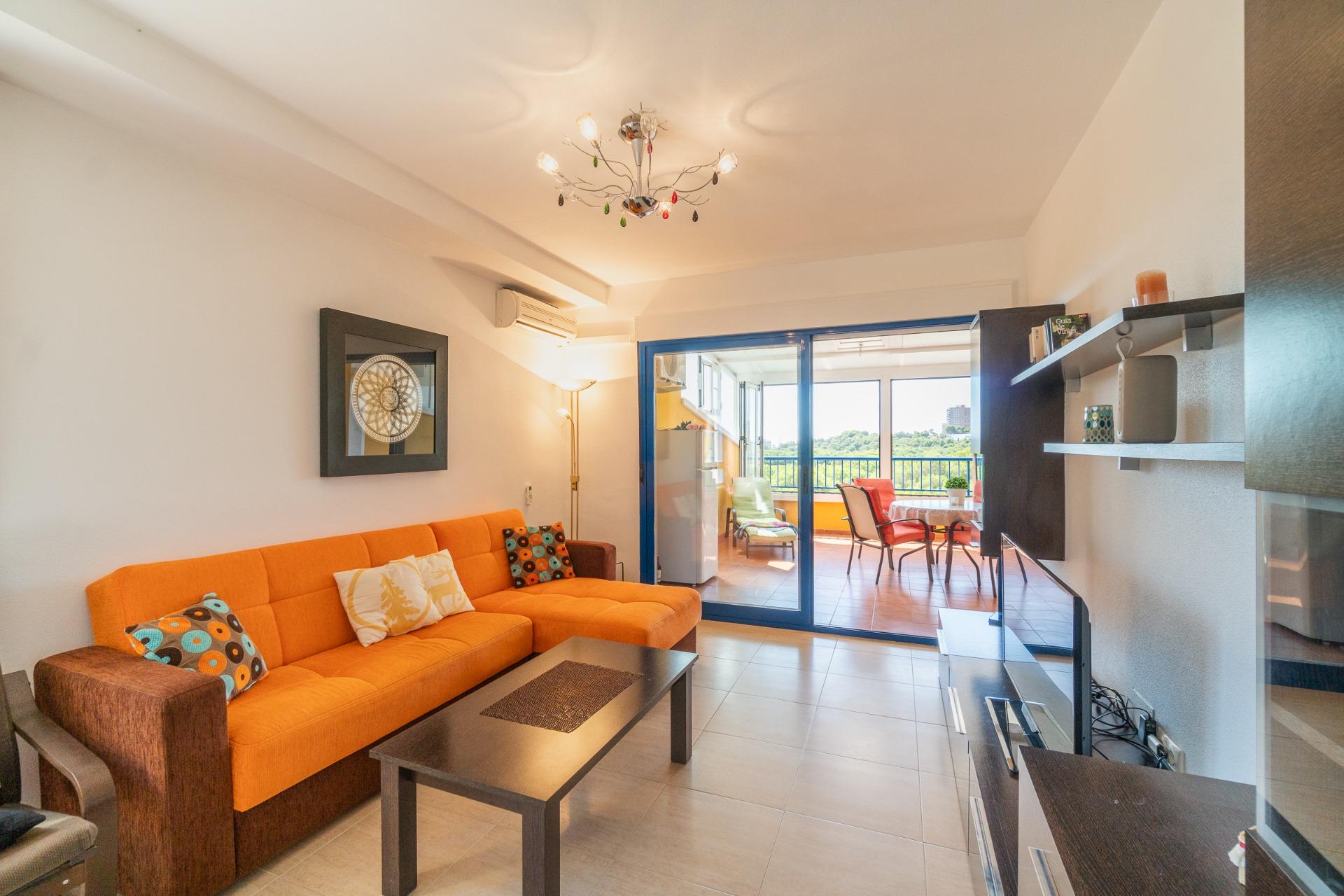 Apartamento con vistas al mar en Altos de Campoamor (Orihuel - foto 4