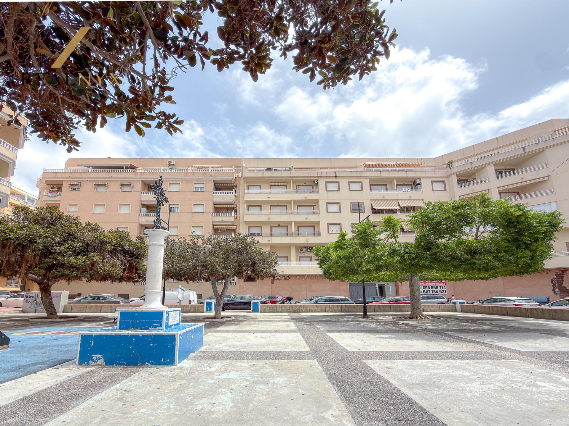 ¡Oportunidad! Apartamento con 2 dormitorios + 2 baños + Pisc - foto 3