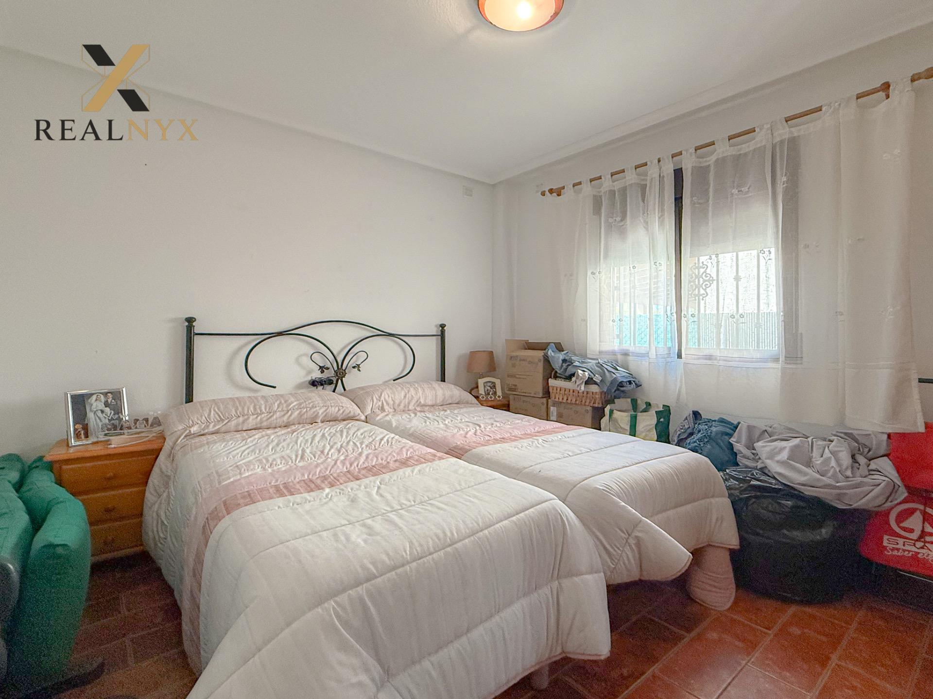 Aguas Nuevas! Espectacular chalet con gigantesco solarium y  - foto 34