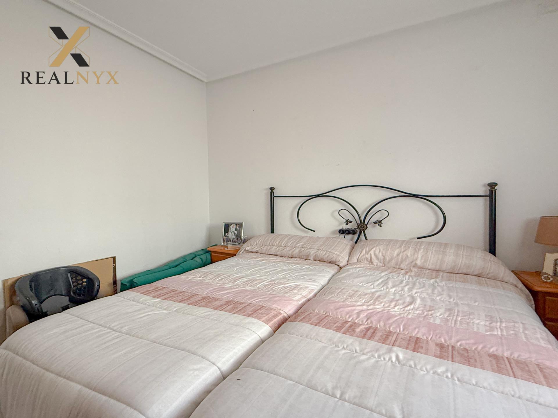 Aguas Nuevas! Espectacular chalet con gigantesco solarium y  - foto 35