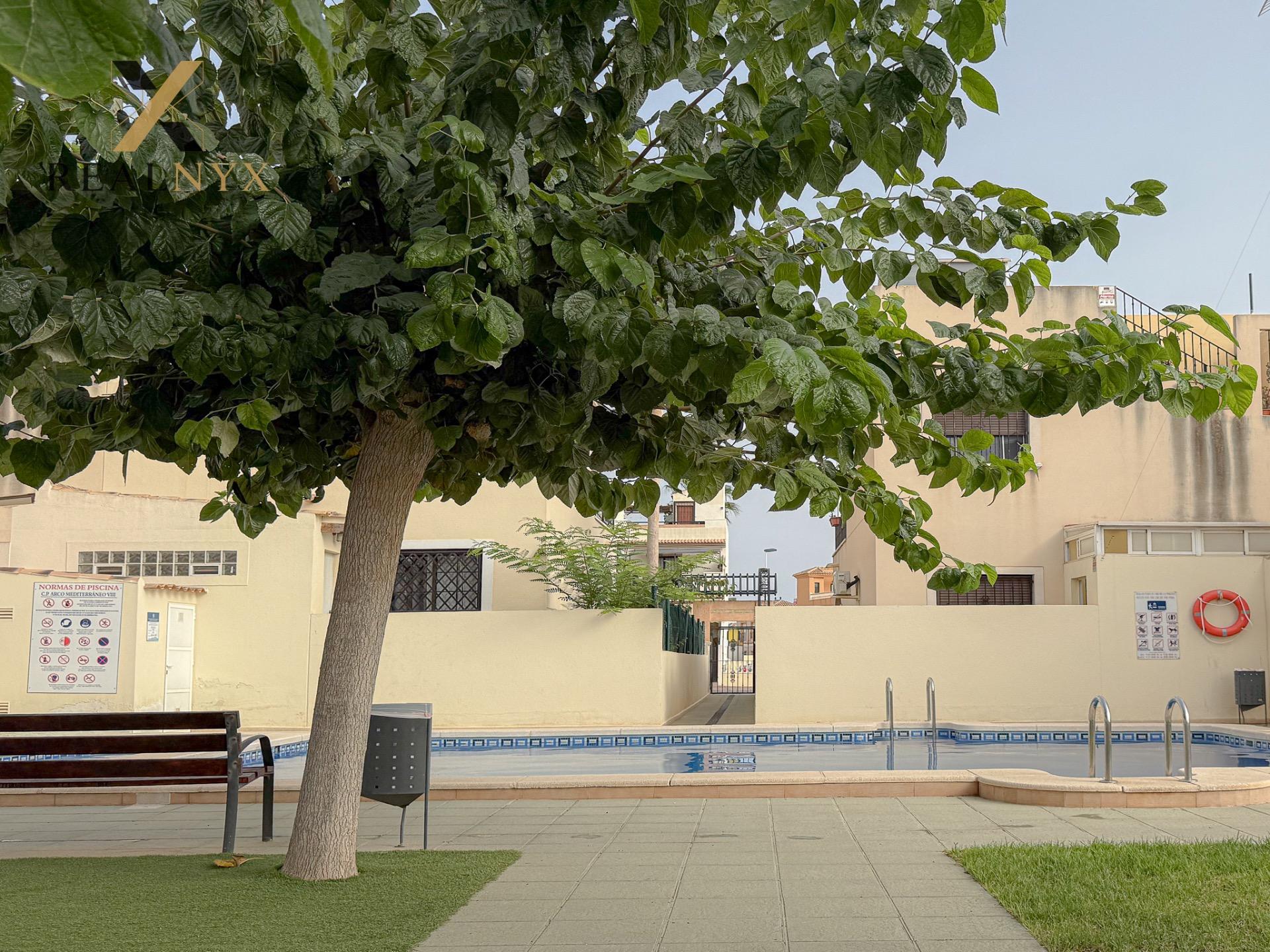 Aguas Nuevas! Espectacular chalet con gigantesco solarium y  - foto 42