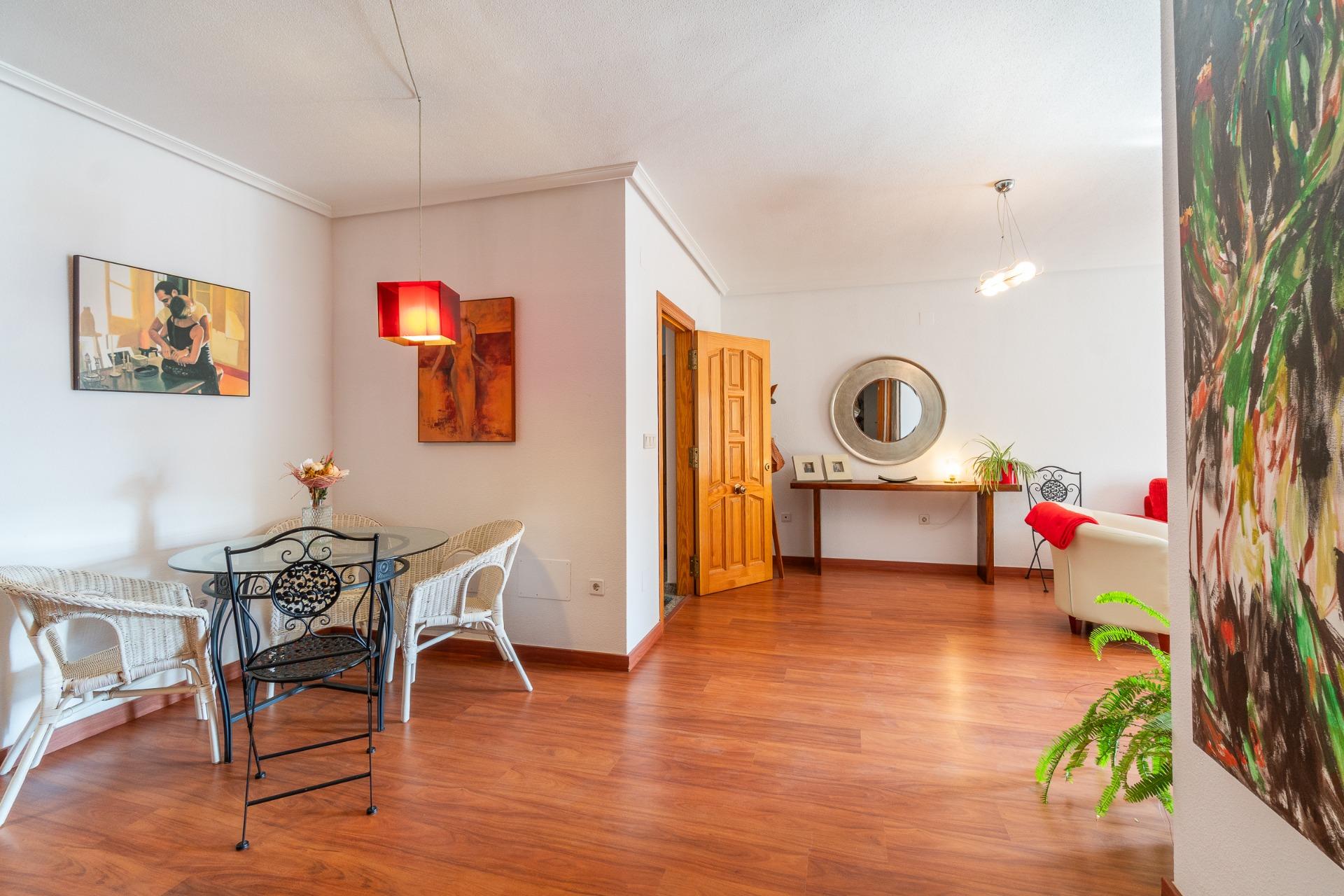 AMPLIO APARTAMENTO PLANTA BAJA DE 107 m2 JUNTO A PISCINA EN  - foto 16