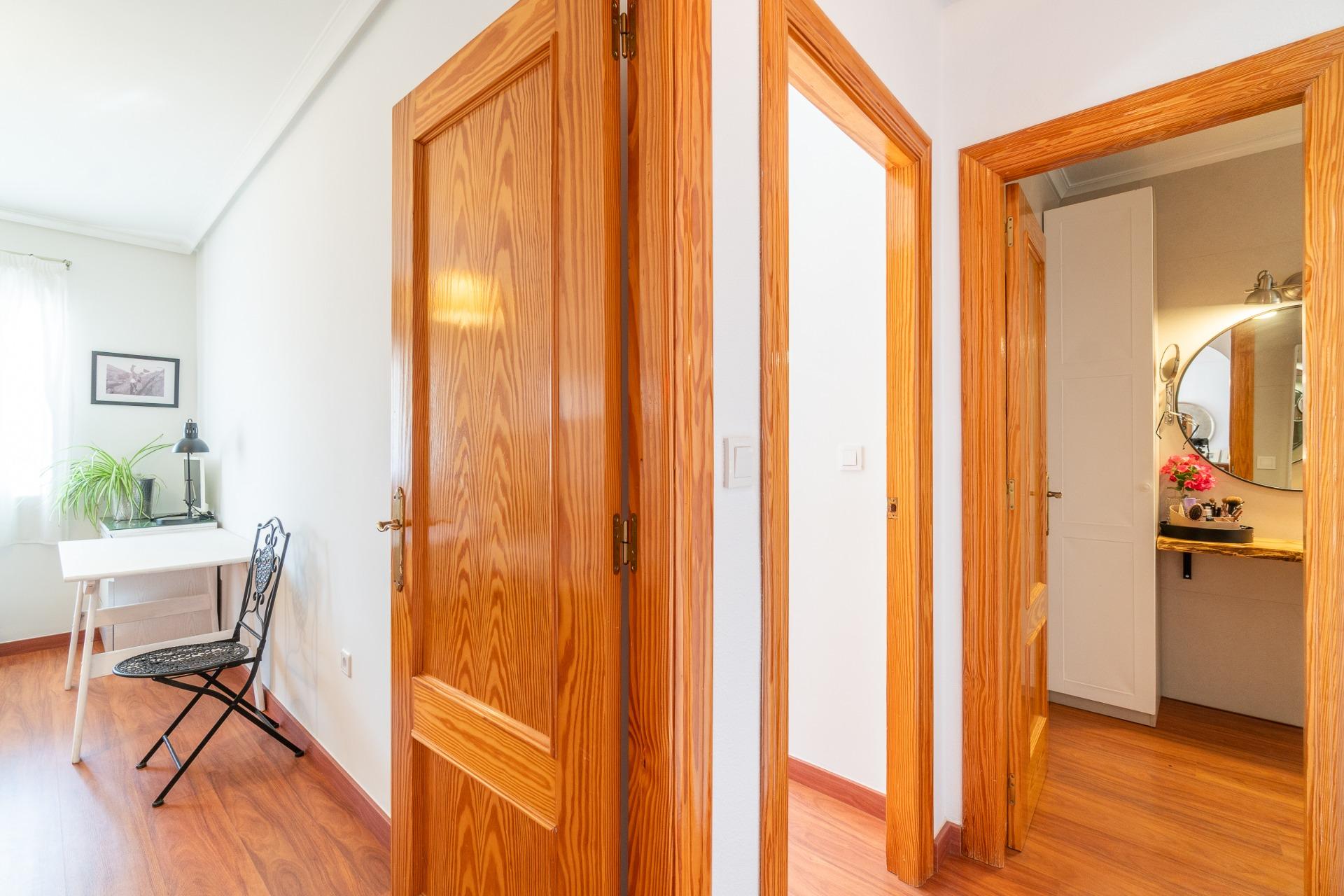 AMPLIO APARTAMENTO PLANTA BAJA DE 107 m2 JUNTO A PISCINA EN  - foto 19