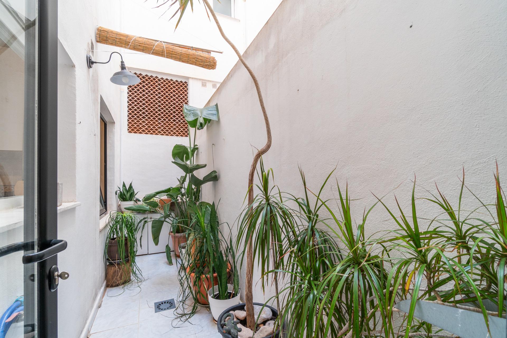 AMPLIO APARTAMENTO PLANTA BAJA DE 107 m2 JUNTO A PISCINA EN  - foto 38