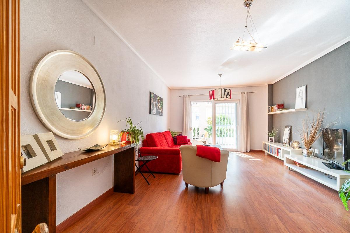 AMPLIO APARTAMENTO PLANTA BAJA DE 107 m2 JUNTO A PISCINA EN  - foto 44