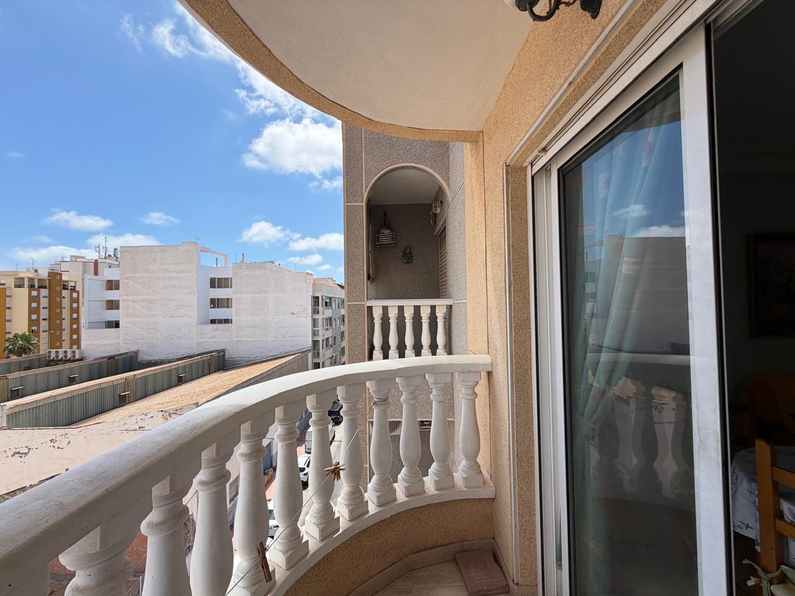 APARTAMENTO EN ACEQUION CON VISTAS AL MAR Y A 100 METROS DE  - foto 16