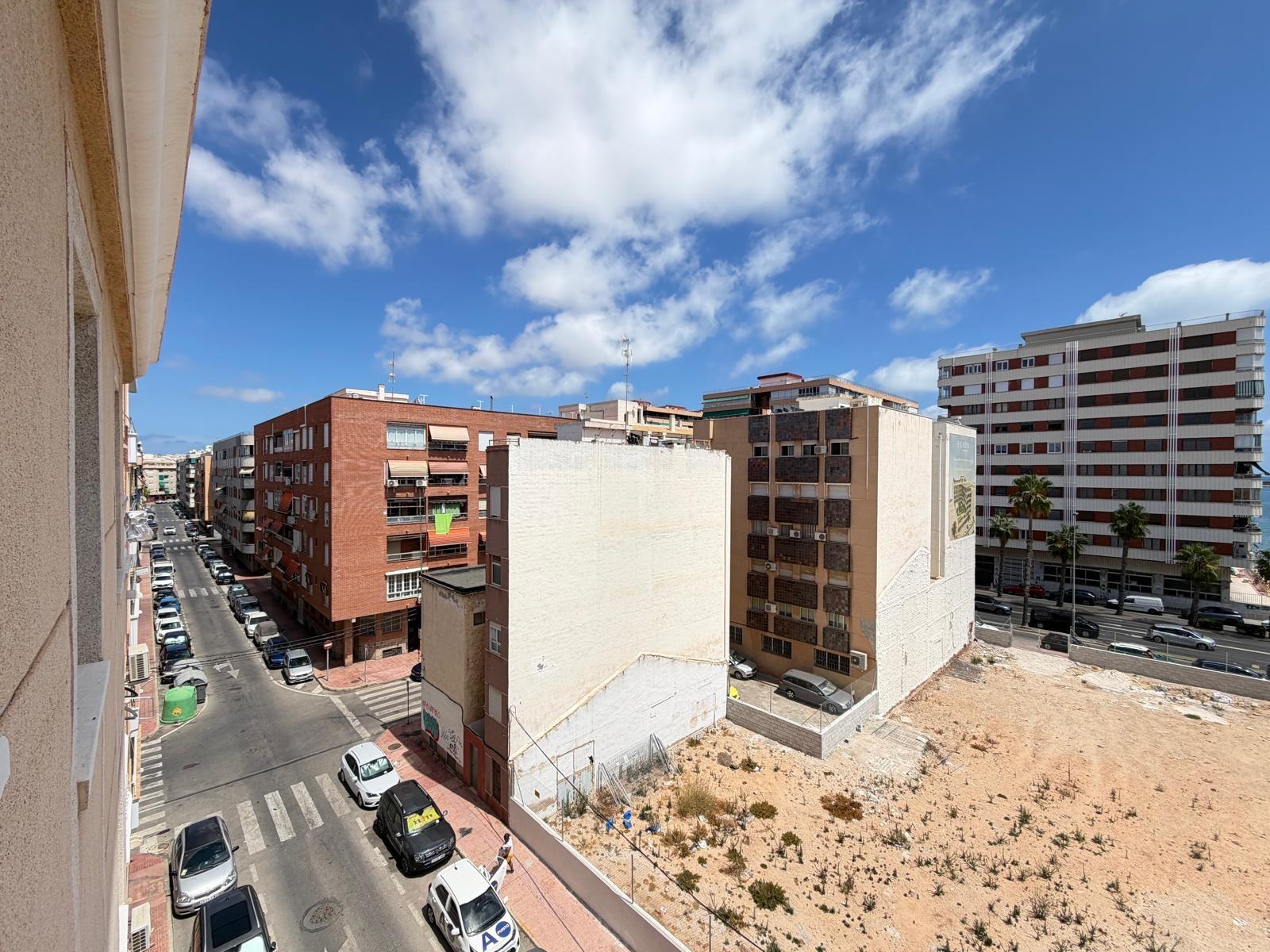 APARTAMENTO EN ACEQUION CON VISTAS AL MAR Y A 100 METROS DE  - foto 22