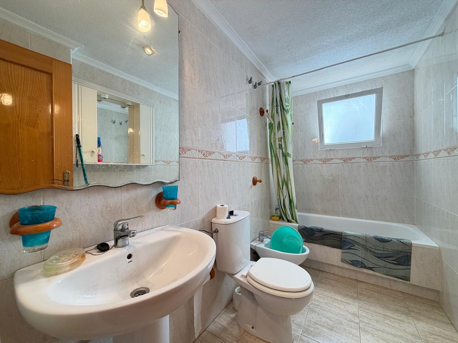 APARTAMENTO EN ACEQUION CON VISTAS AL MAR Y A 100 METROS DE  - foto 5