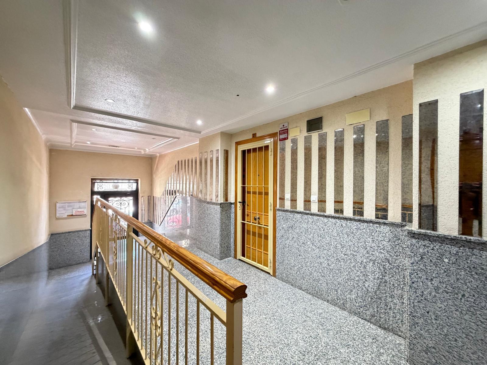 APARTAMENTO EN ACEQUION CON VISTAS AL MAR Y A 100 METROS DE  - foto 41
