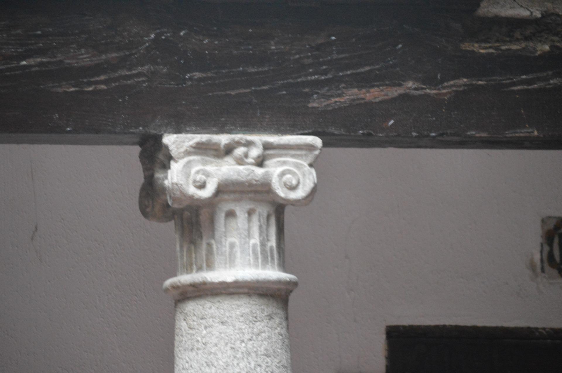 Casa castellana única en  el Casco Histórico de Toledo - foto 8