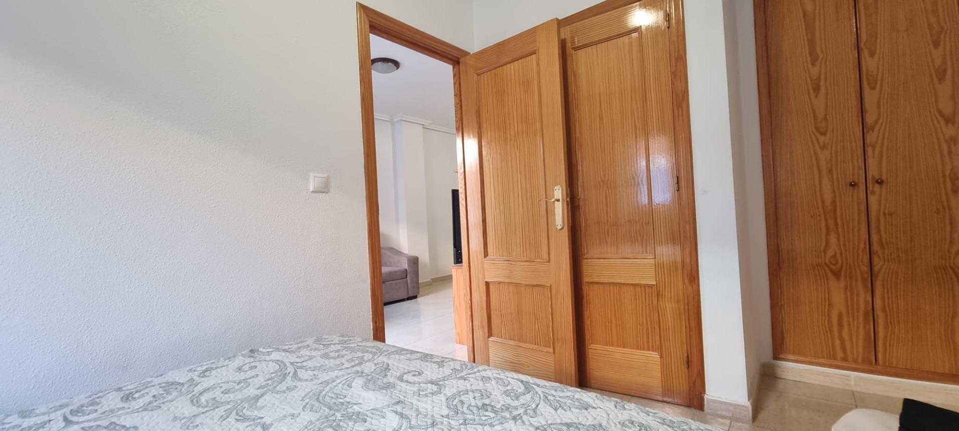 se vende un piso de 2 dormitorios en comunidad con piscina e - foto 13