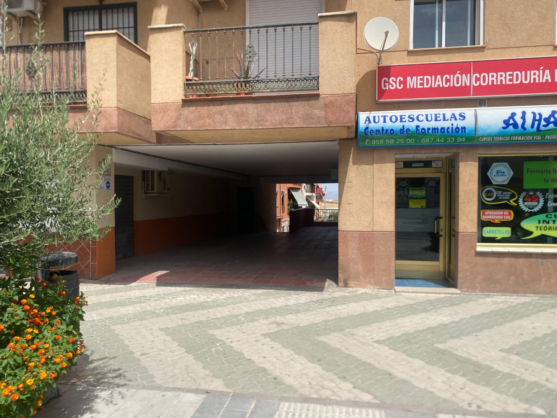 Se vende magnifico local en Las Gabias - foto 20