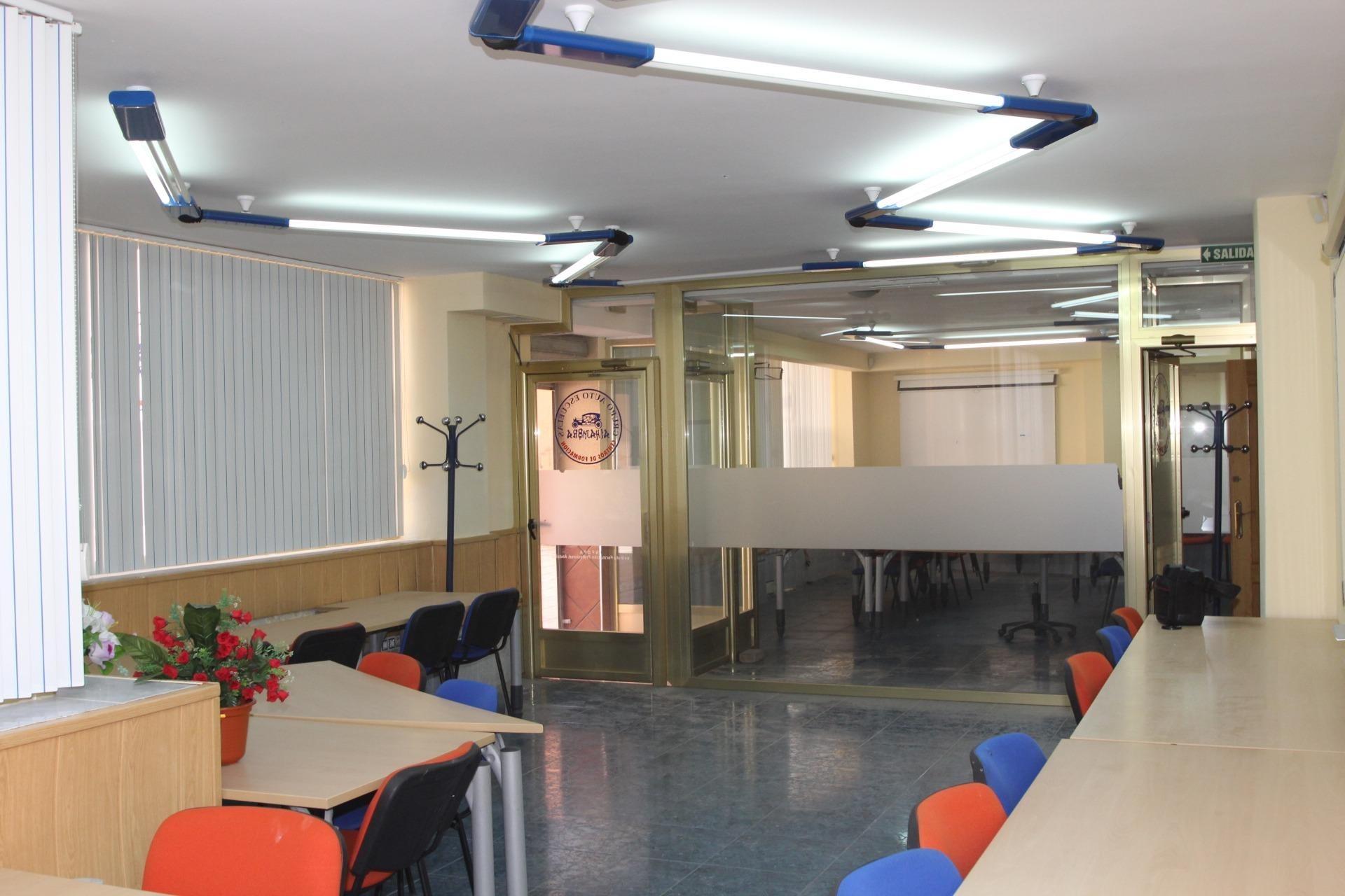 Se vende magnifico local en Las Gabias - foto 4