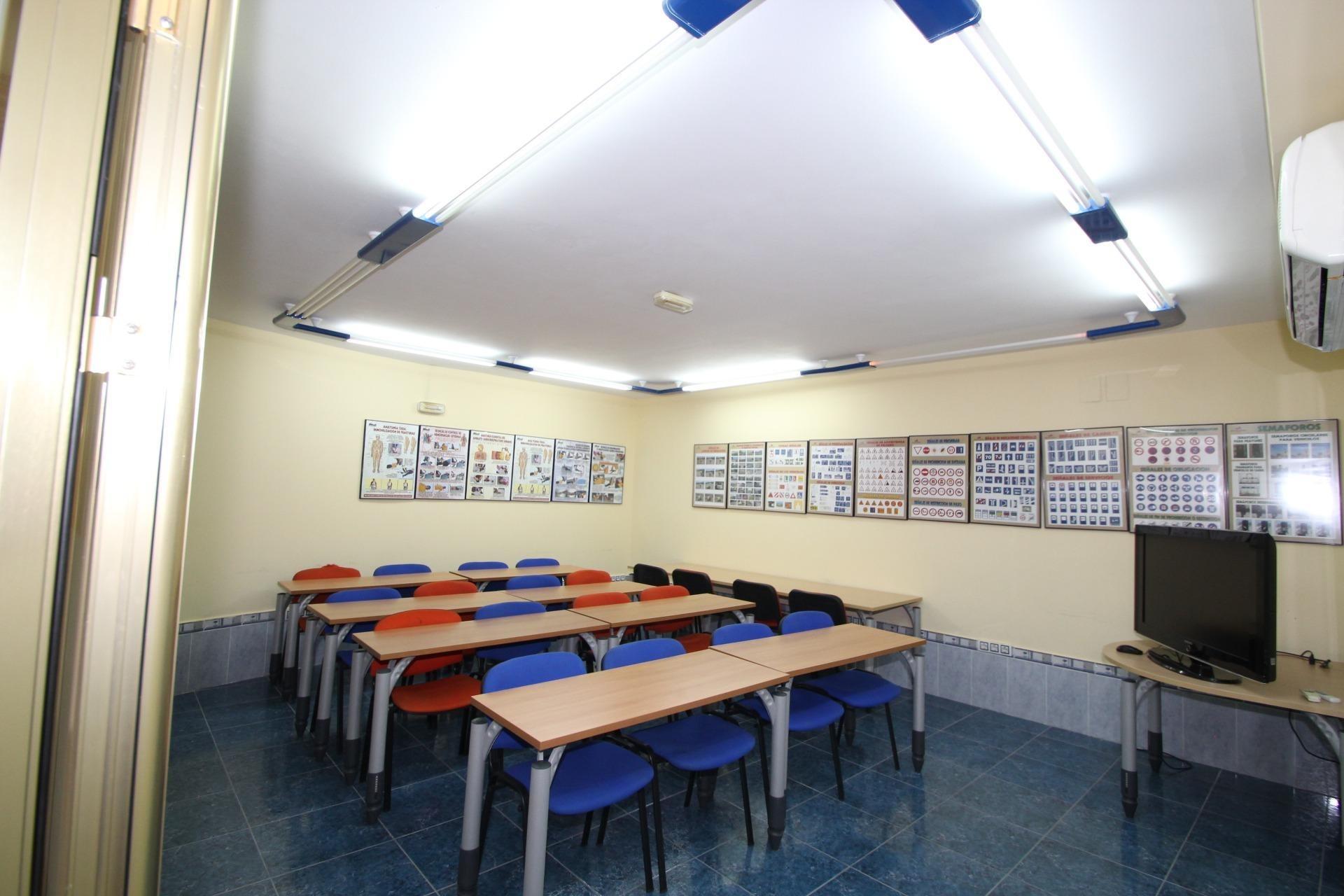 Se vende magnifico local en Las Gabias - foto 9