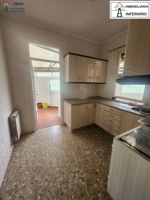 Edificio Viviendas en Venta en Naron La Coruña Ref: 438372