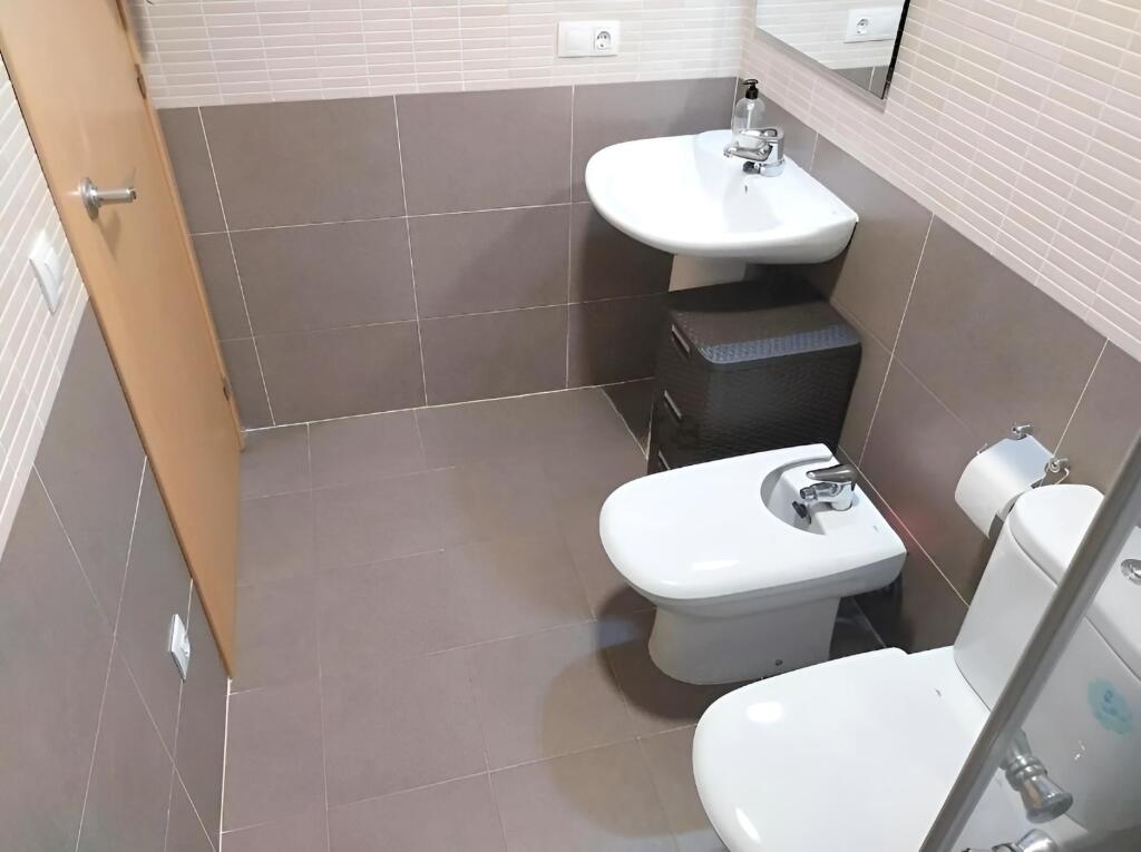 En venta, apartamento de 2 habitaciones con amplia terraza e - foto 15