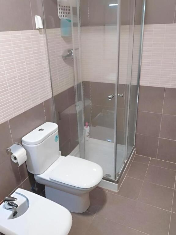 En venta, apartamento de 2 habitaciones con amplia terraza e - foto 16