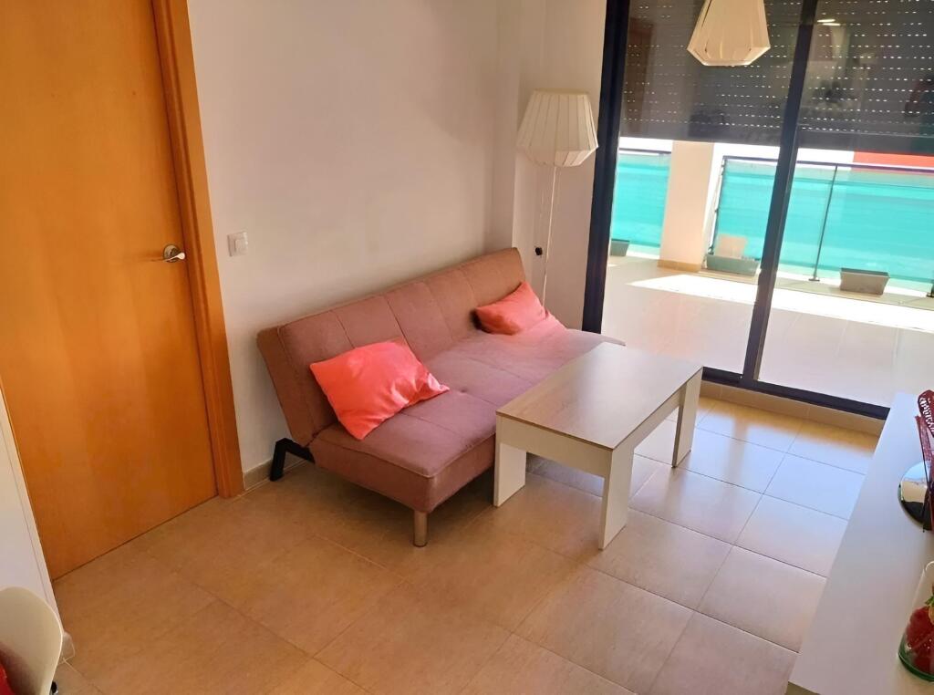 En venta, apartamento de 2 habitaciones con amplia terraza e - foto 8