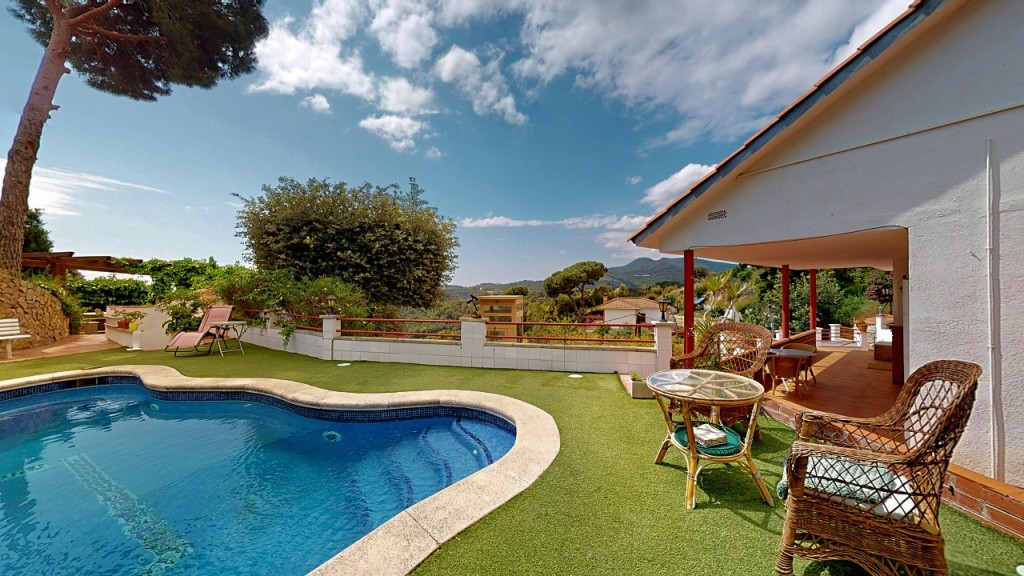 Casa-Chalet en Venta en Arenys De Munt Barcelona - foto 3