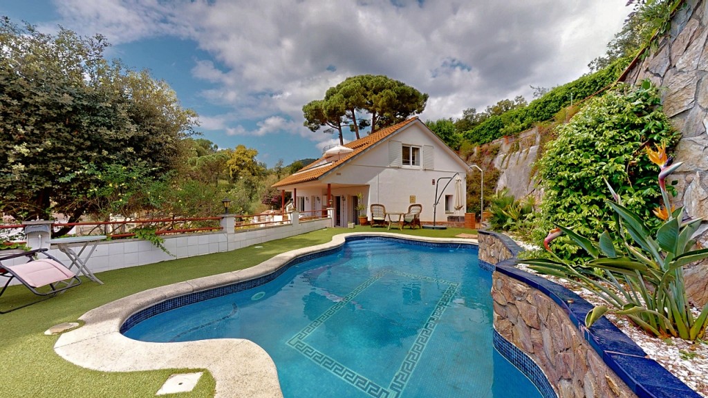 Casa-Chalet en Venta en Arenys De Munt Barcelona - foto 4