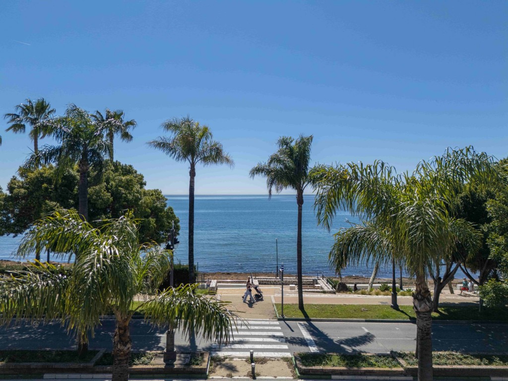 Ático de Obra Nueva en Venta en Estepona Málaga - foto 6