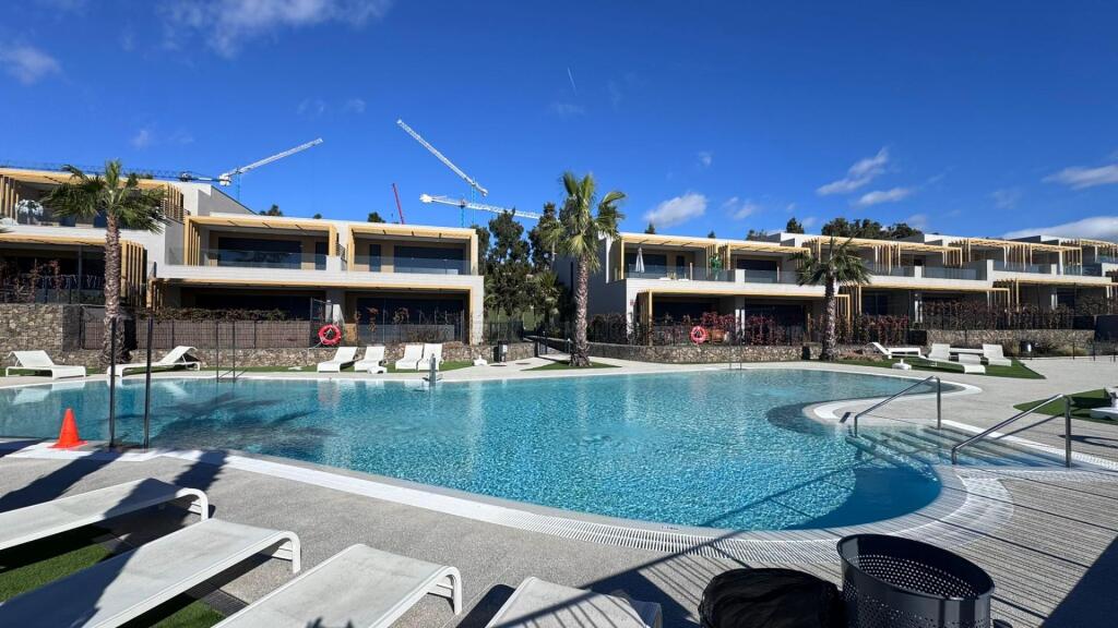 CHALET de 3 DORM y ENTREGA INMEDIATA!  en Mijas Costa, jardí - foto 2