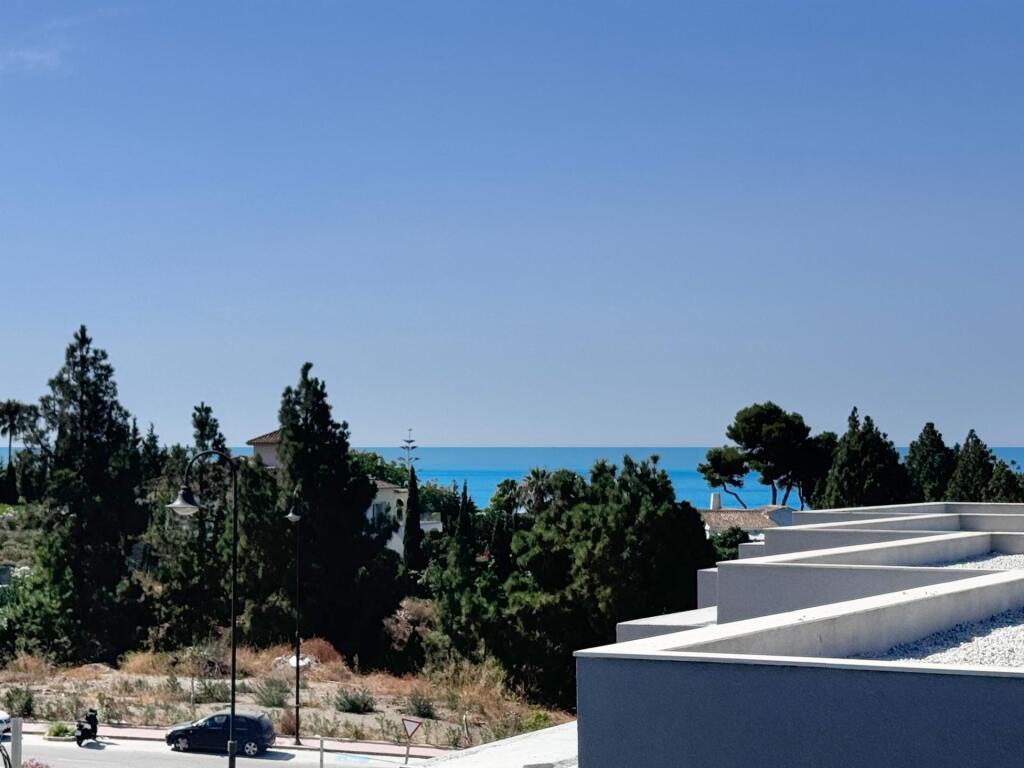 CHALET de 3 DORM y ENTREGA INMEDIATA!  en Mijas Costa, jardí - foto 22