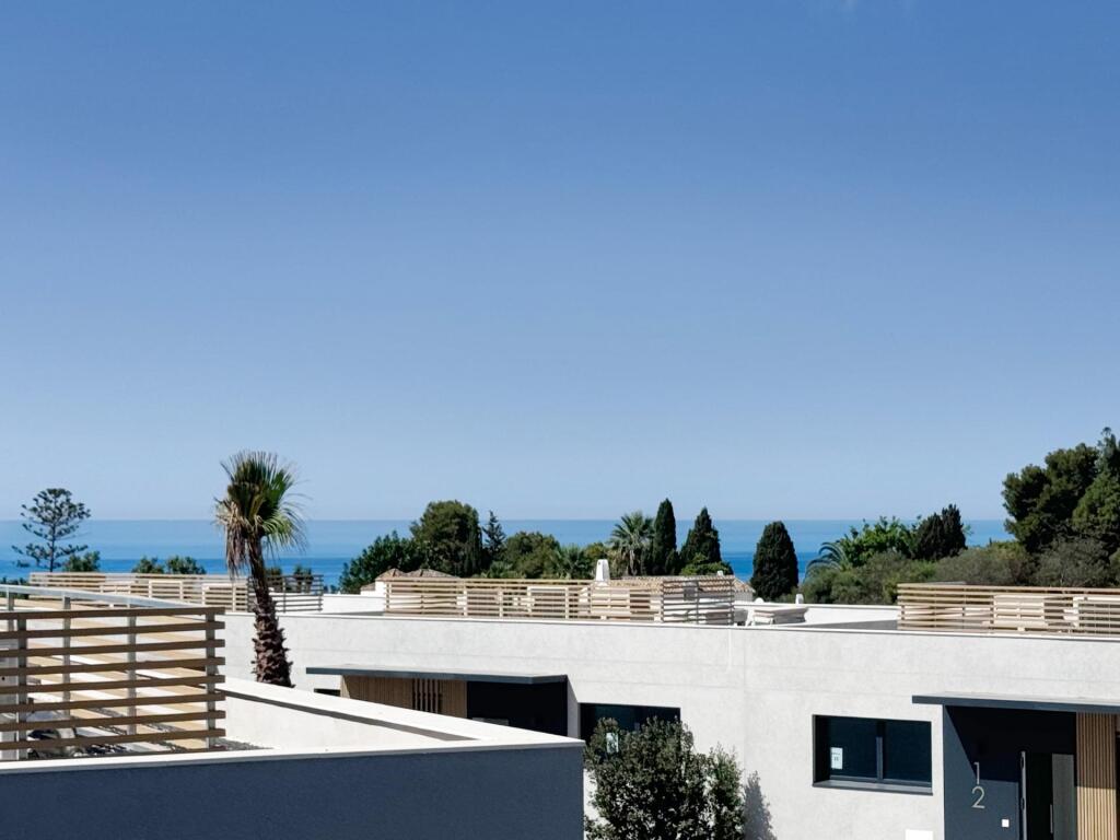CHALET de 3 DORM y ENTREGA INMEDIATA!  en Mijas Costa, jardí - foto 25