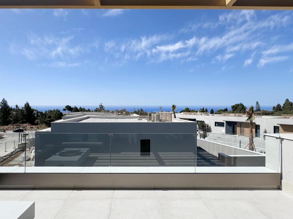CHALET de 3 DORM y ENTREGA INMEDIATA!  en Mijas Costa, jardí - foto 26