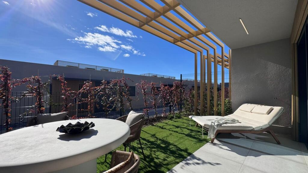 CHALET de 3 DORM y ENTREGA INMEDIATA!  en Mijas Costa, jardí - foto 31