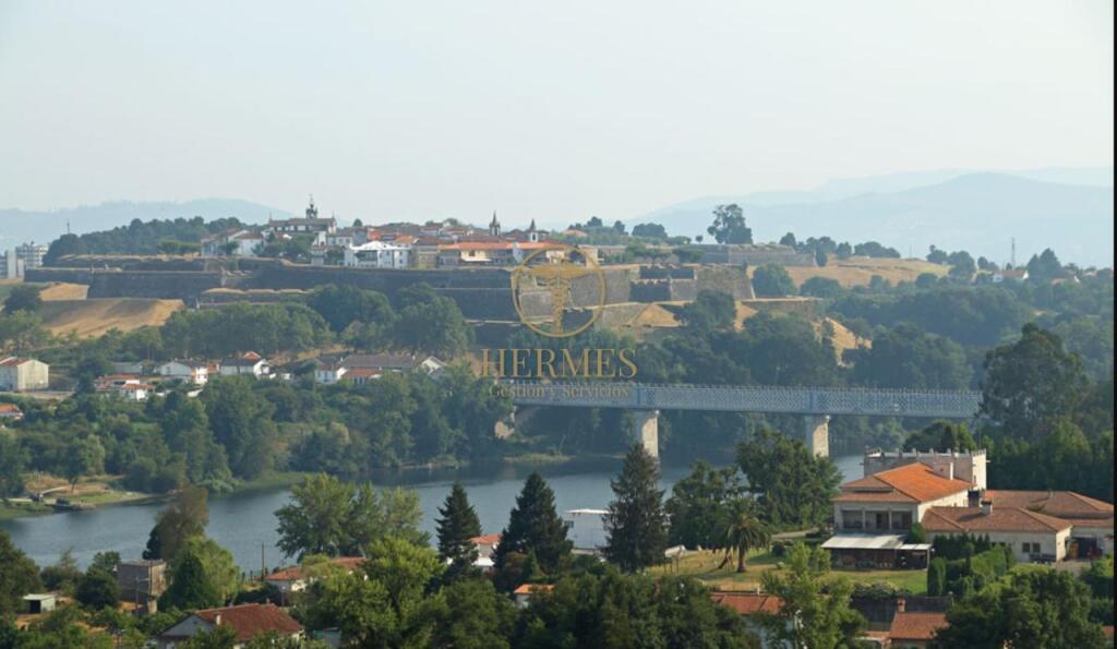 Venta de  Casa señorial en Tui, Camino de Santiago - foto 2