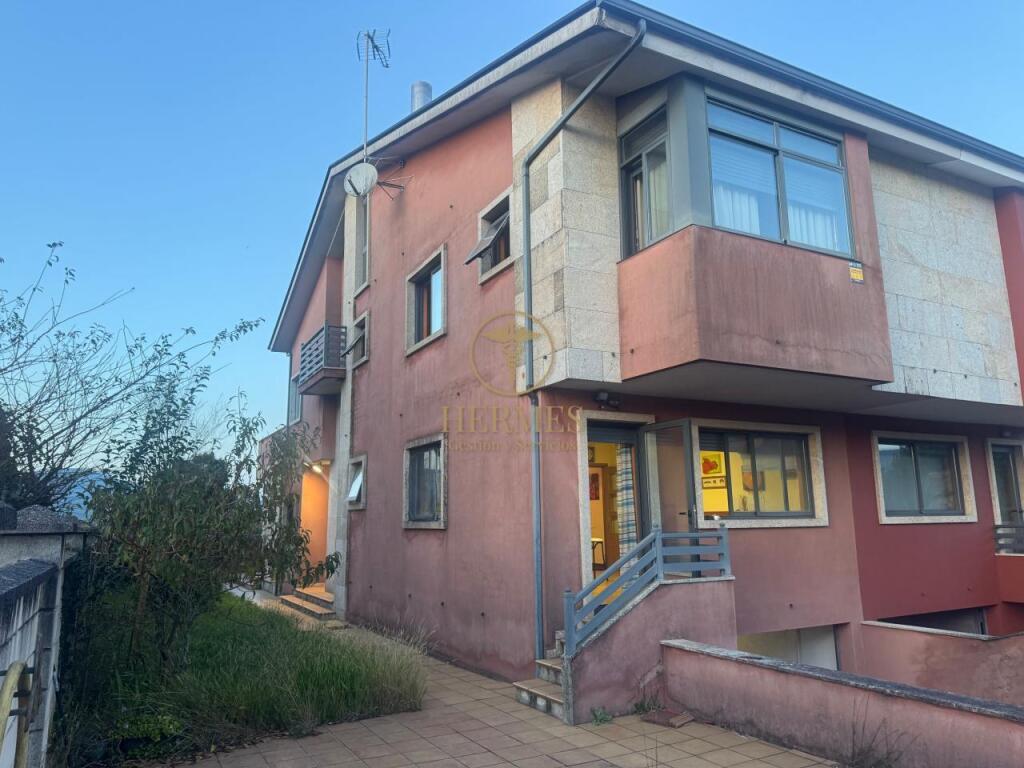Magnífico Adosado en Goian-Tomiño: ¡Tu Casa Ideal te Espera! - foto 2