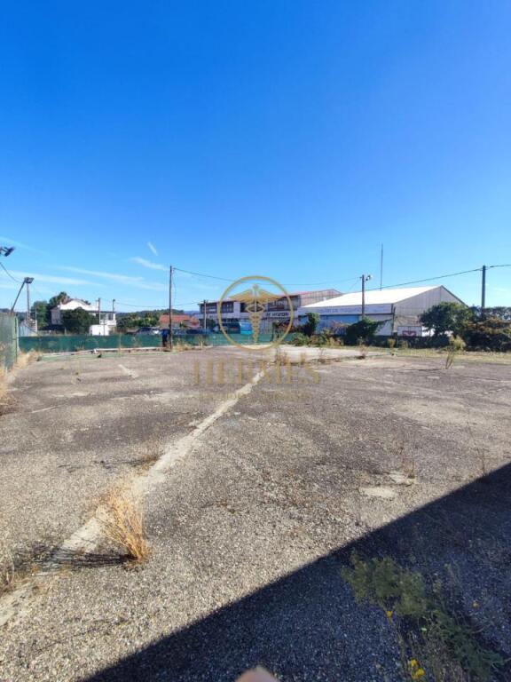 Parcela en venta Tui centro