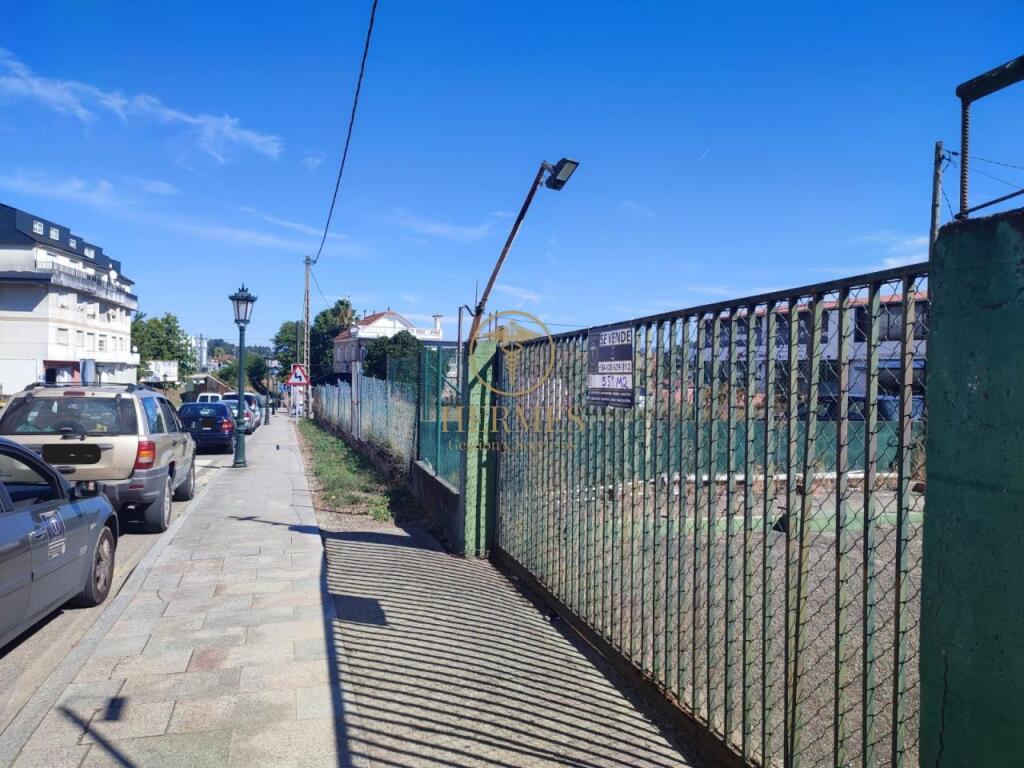 Parcela en venta Tui centro - foto 2
